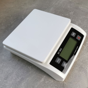 SF-802 cântar digital pentru colete până la 30kg/1g alb